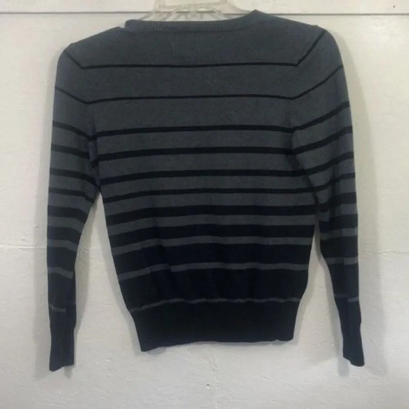 St Johns Bay Sweater V Neck Striped Gray Black‎ Long Sleeve Knit Pullover Top - Picture 4 of 12